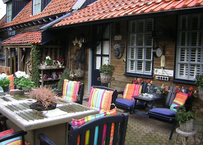 Prive Tuinhuis Elly 3* Sint Pancras