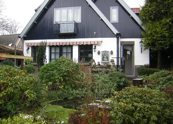 Bed & Breakfast Prive Tuinhuis Elly