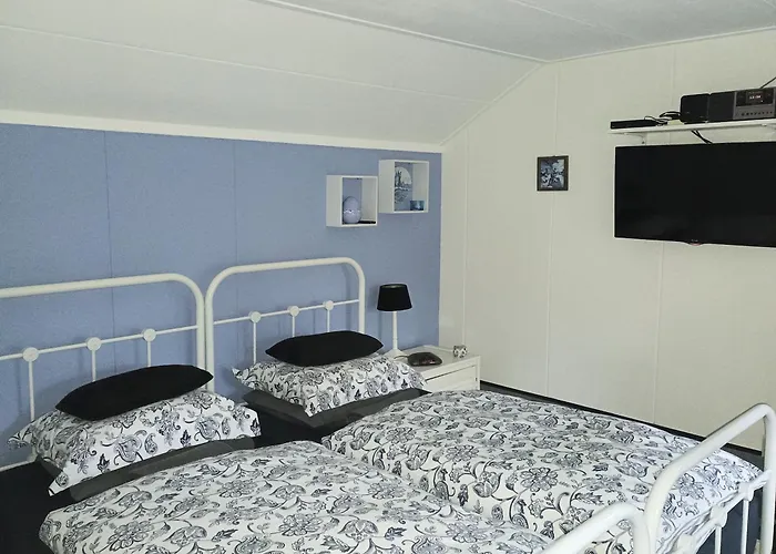 Prive Tuinhuis Elly 3*