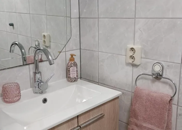 Prive Tuinhuis Elly Sint Pancras